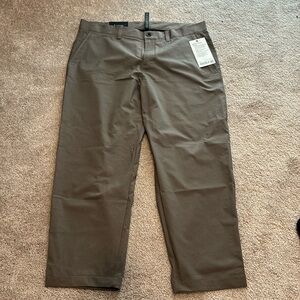 Lululemon Relaxed Tapered Trouser